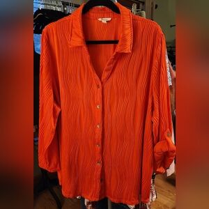 Sophisticated Womens Orange Wave-Texture Button-Down Blouse